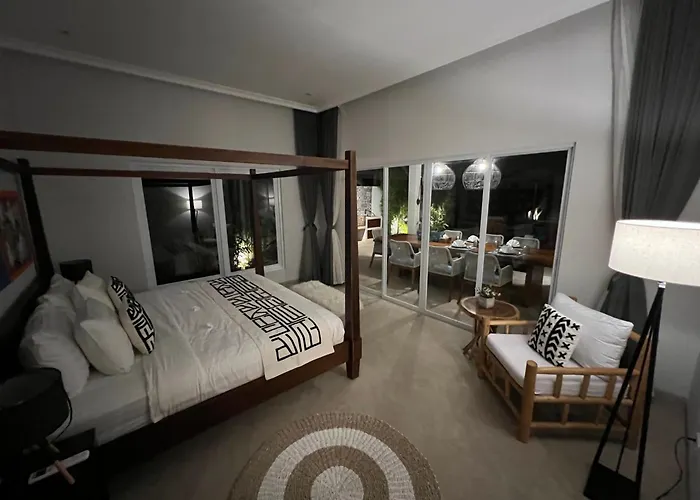 Serenity Beachfront Bali Pengastulan