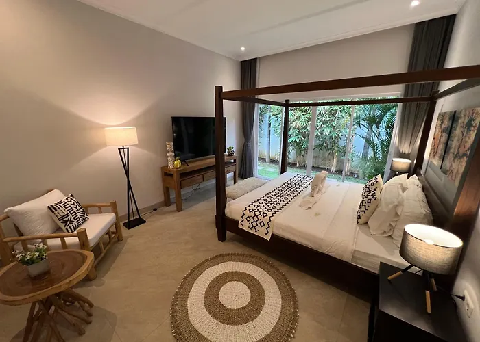 Serenity Beachfront Bali * Pengastulan