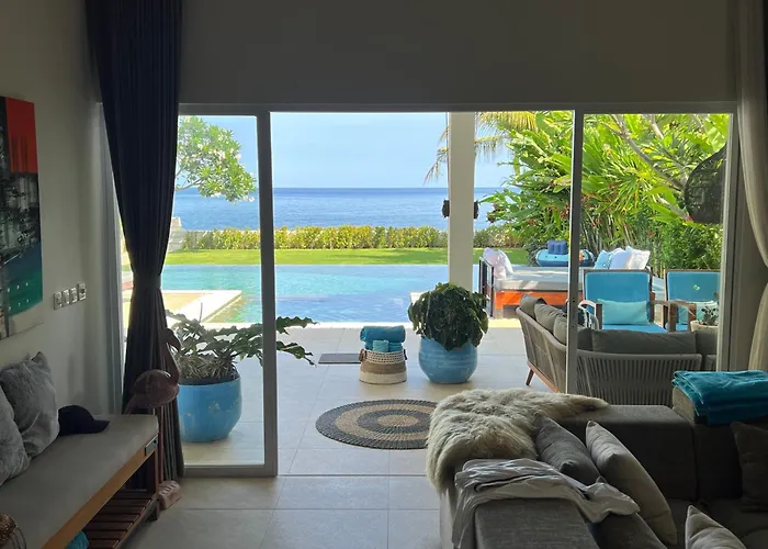 Serenity Beachfront Bali Villa *